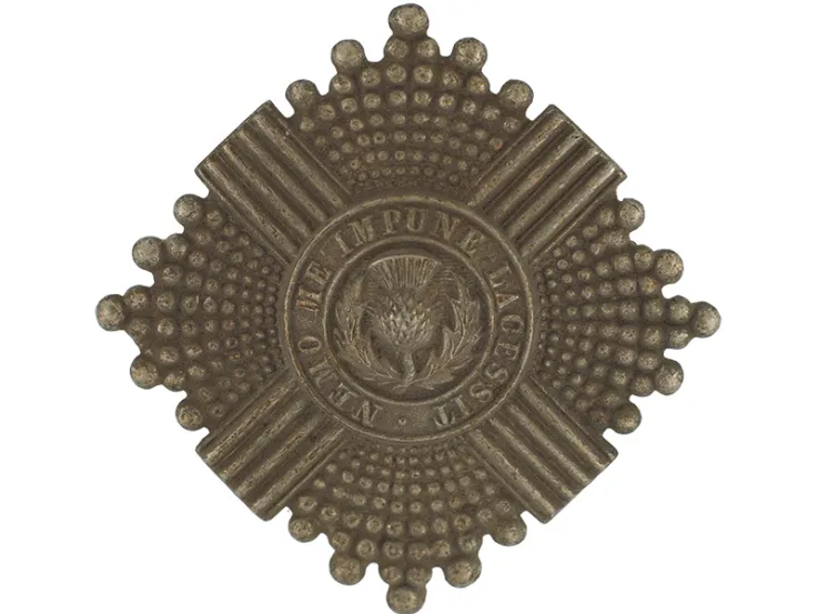 Cap badge, The Royal Scots (Lothian Regiment), c1910 