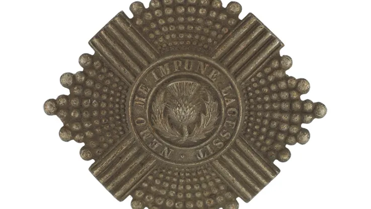 Cap badge, The Royal Scots (Lothian Regiment), c1910 