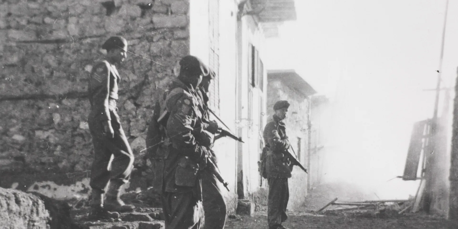 Men of 3rd Battalion The Parachute Regiment searching for snipers in Gaynaeim village, December 1951