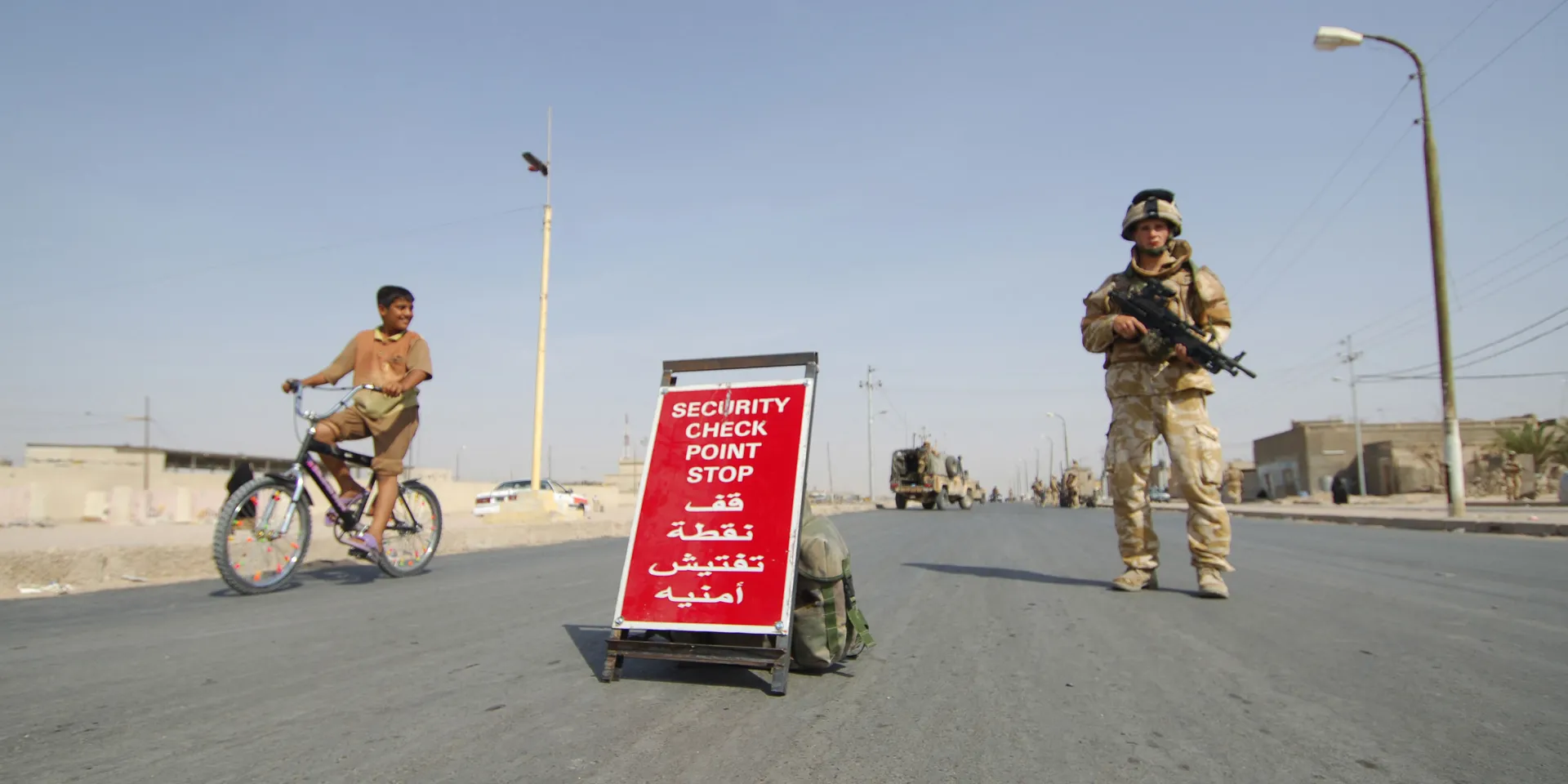 A Devonshire and Dorset Light Infantry vehicle checkpoint near Umm Qasr port, Iraq, July 2006