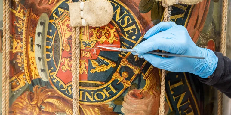 Conservation of a 19th-century side drum