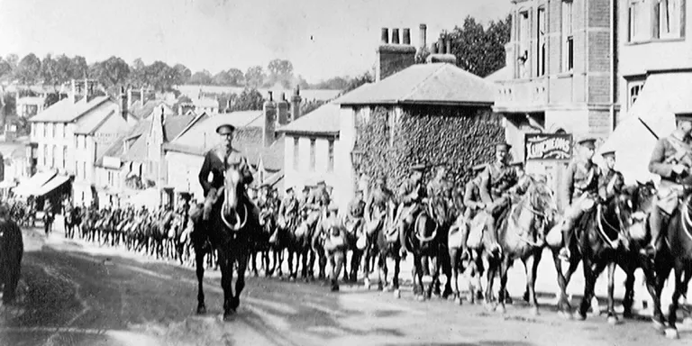 2/1st Hertfordshire Yeomanry on the march to war stations, August 1914