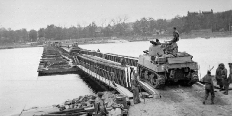 Allied forces crossing the Elbe, April 1945