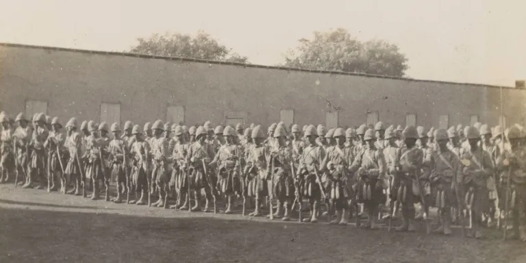 1st Battalion The Queen's Own Cameron Highlanders at Wadi Halfa, c1897