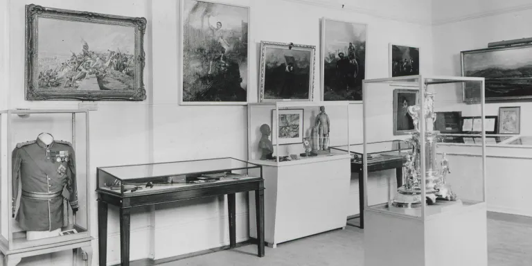 Hastings Room, Victoria Crosses and George Crosses exhibition, 1962