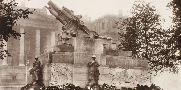 The Royal Artillery Memorial, Hyde Park Corner, London, 1925